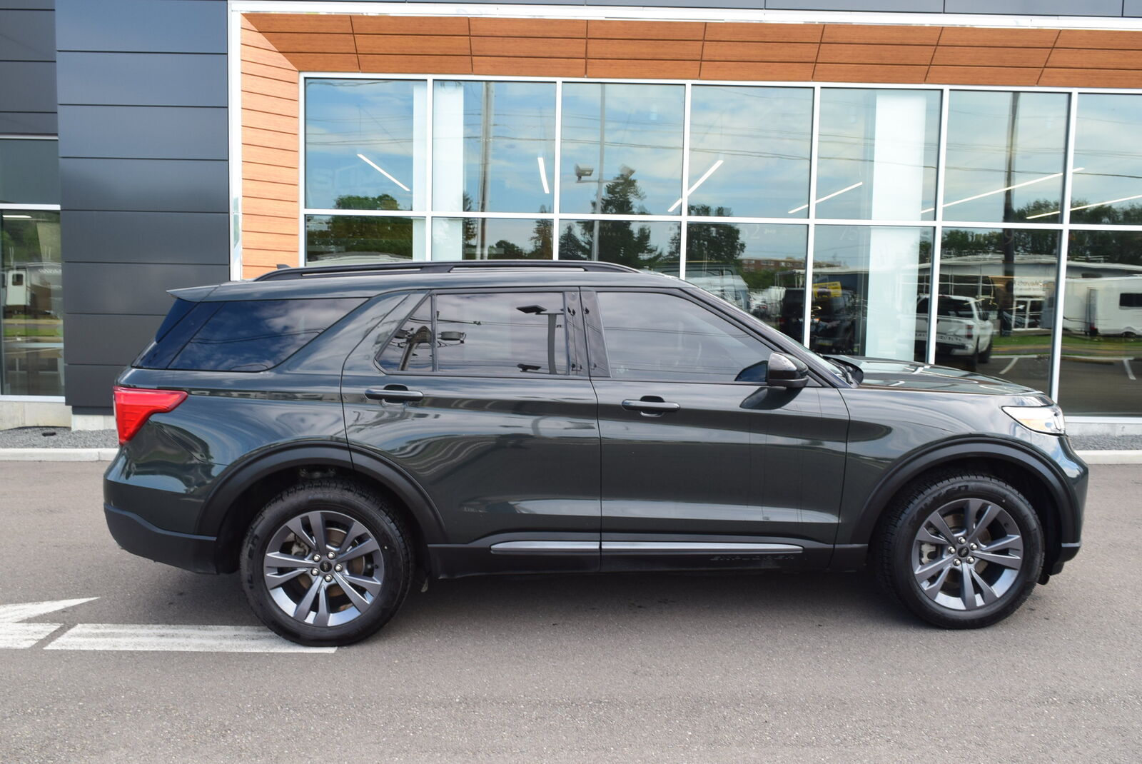 2022 FORD Explorer