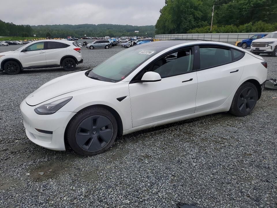 2022 TESLA Model 3