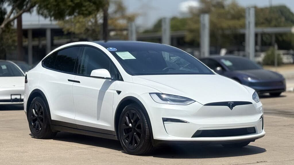 2023 TESLA Model X