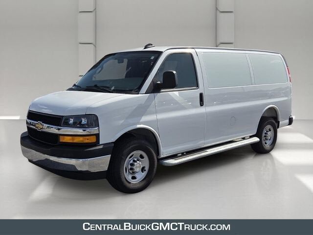 2025 CHEVROLET Express