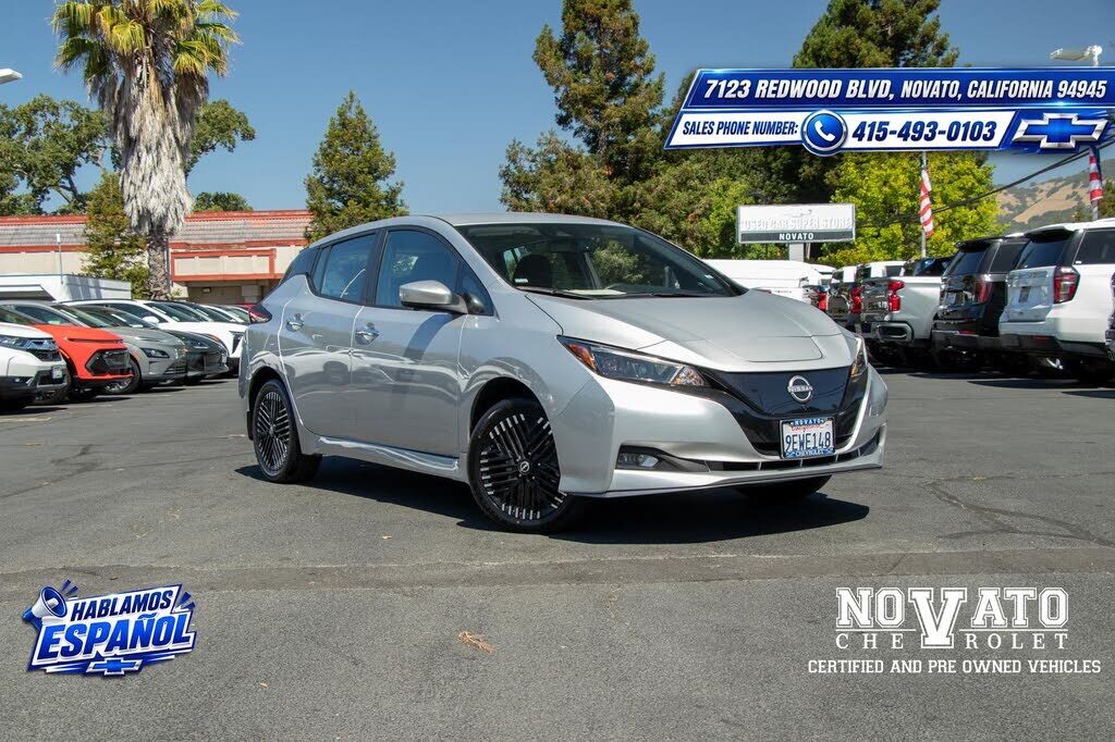 2023 NISSAN Leaf