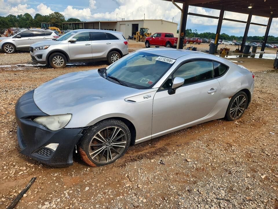 2013 TOYOTA Scion