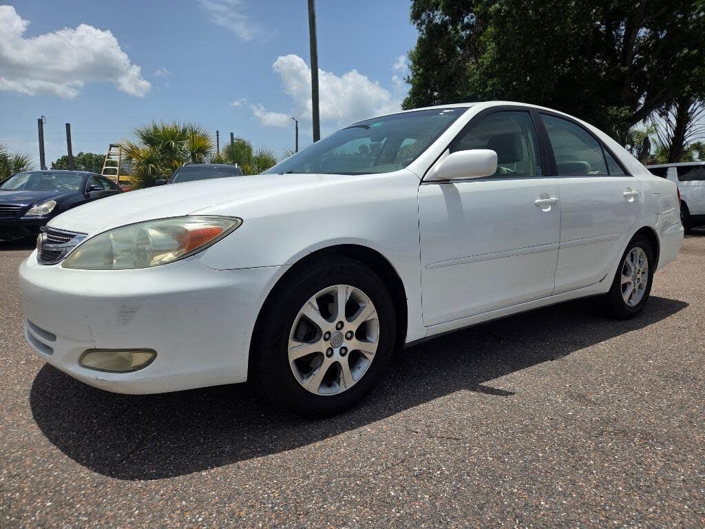 2004 TOYOTA Camry