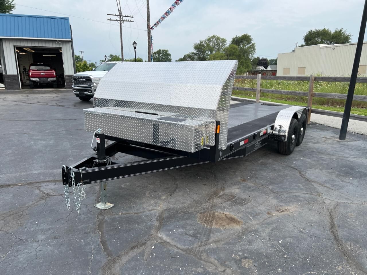 2027 TRAX MANUFACTURING Trax