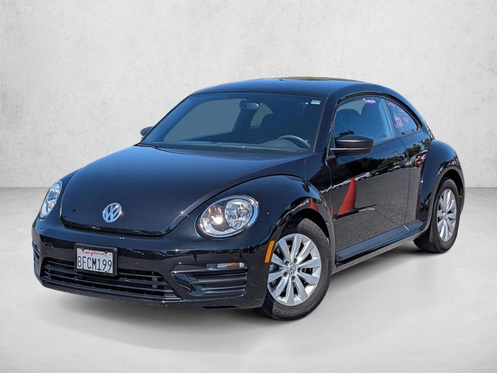 2018 VOLKSWAGEN Beetle