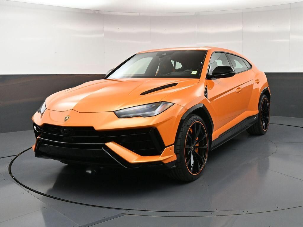 2023 LAMBORGHINI URUS