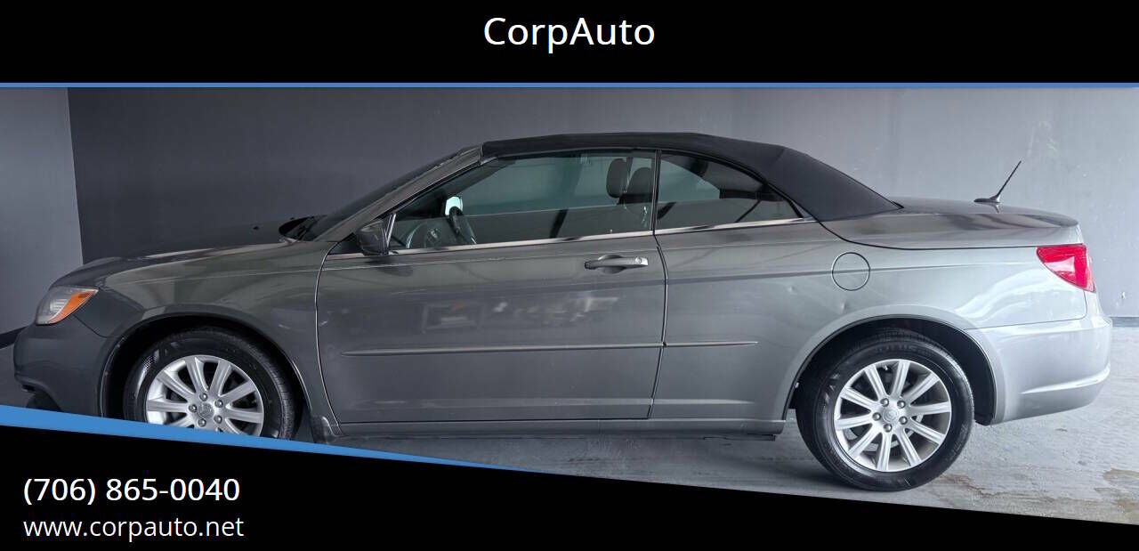 2013 CHRYSLER 200