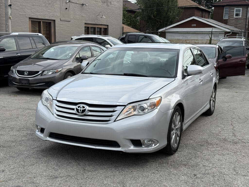2011 TOYOTA Avalon