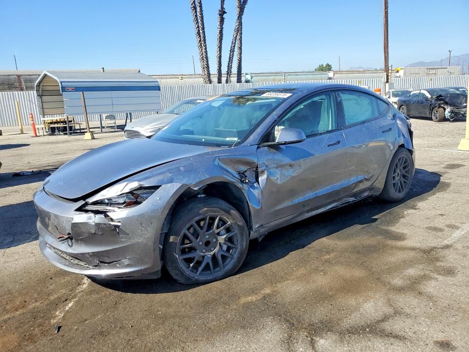 2025 TESLA Model 3