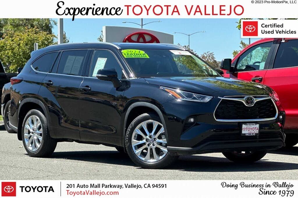 2024 TOYOTA Highlander