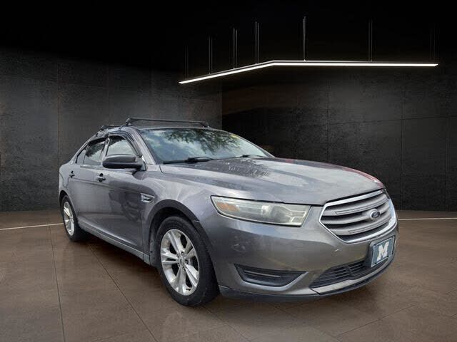 2013 FORD Taurus