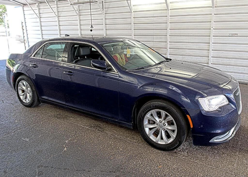 2015 CHRYSLER 300