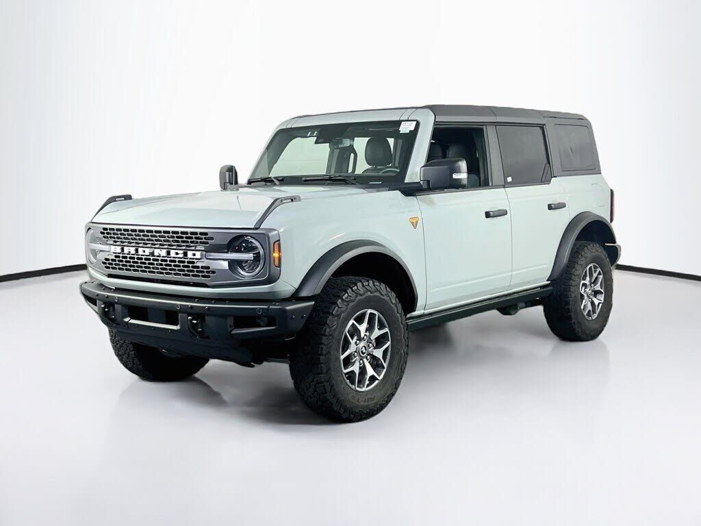 2023 FORD Bronco