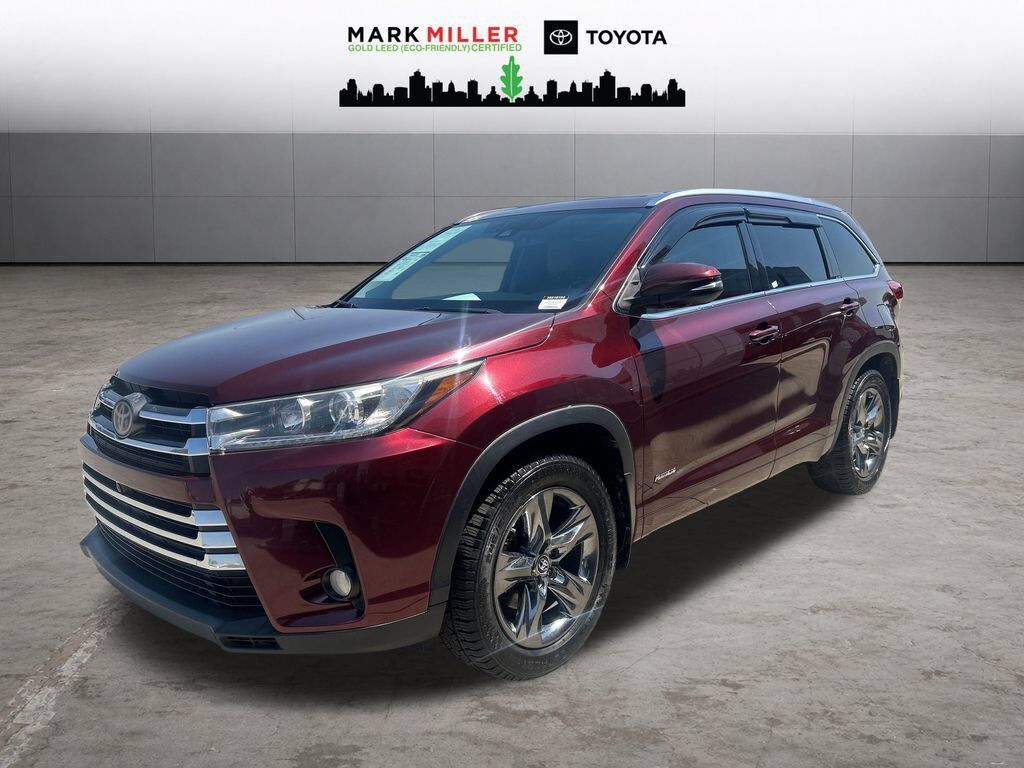2017 TOYOTA Highlander