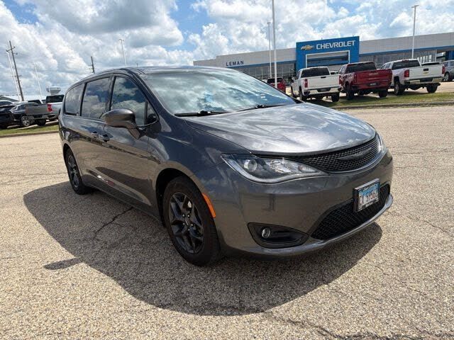 2019 CHRYSLER Pacifica