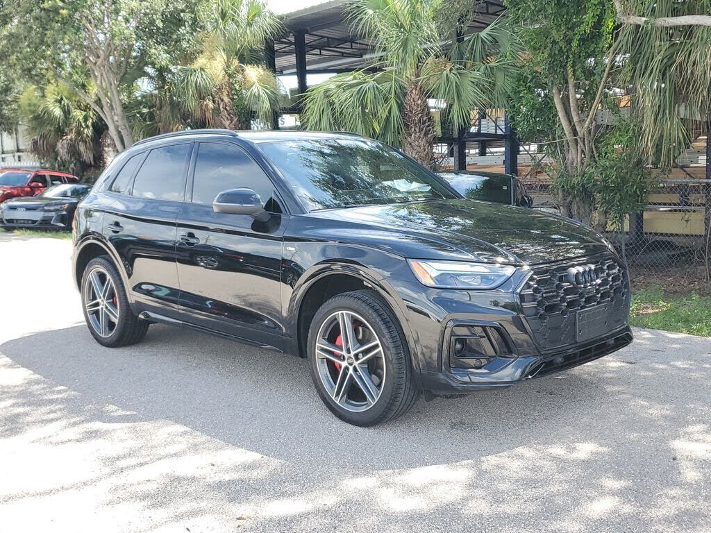 2024 AUDI Q5 e