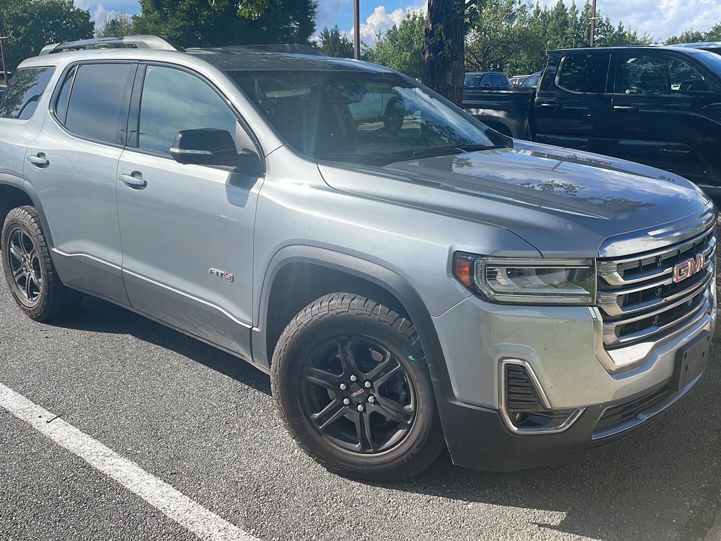 2023 GMC Acadia
