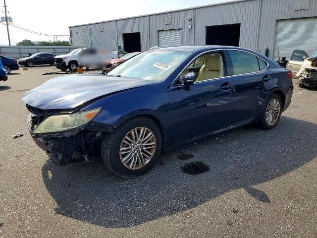 2013 LEXUS ES