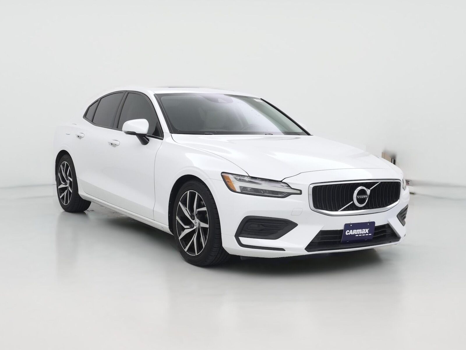 2019 VOLVO S60