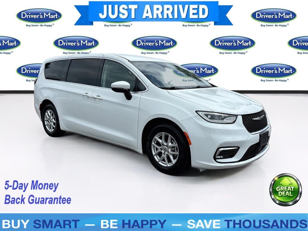 2023 CHRYSLER Pacifica