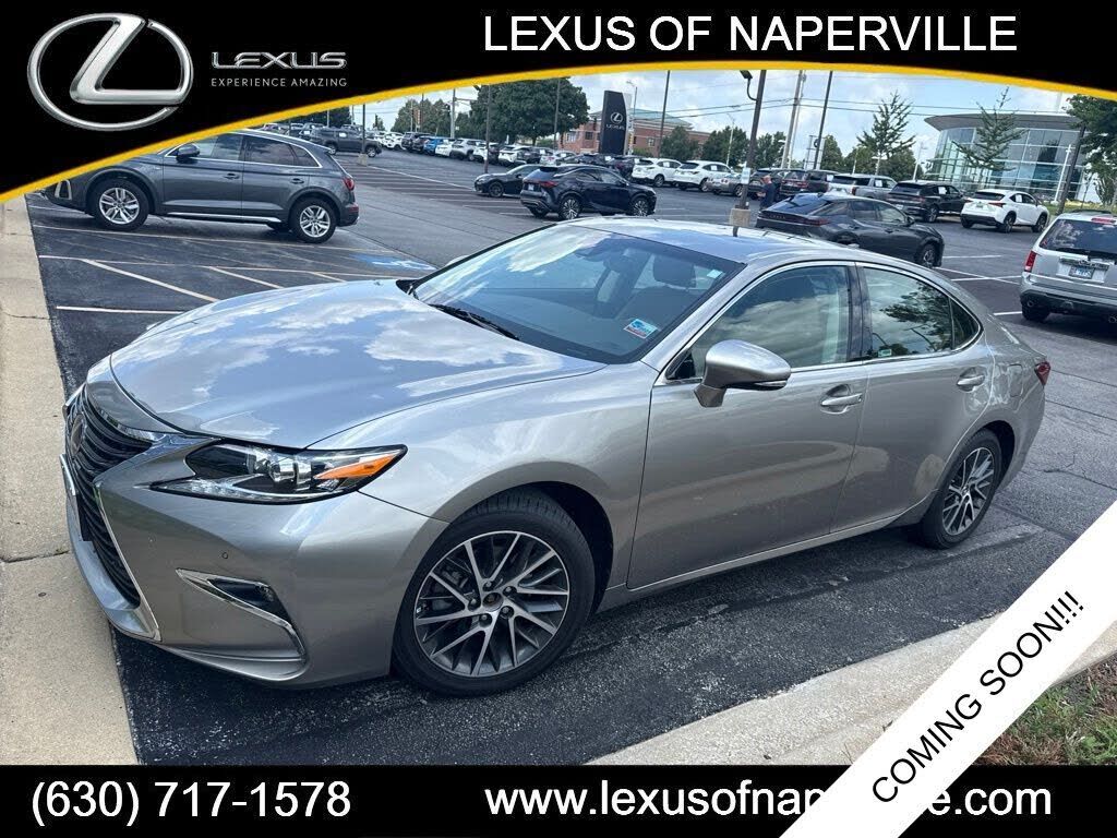2017 LEXUS ES