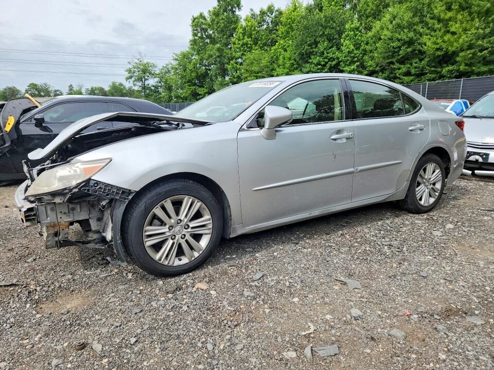 2013 LEXUS ES