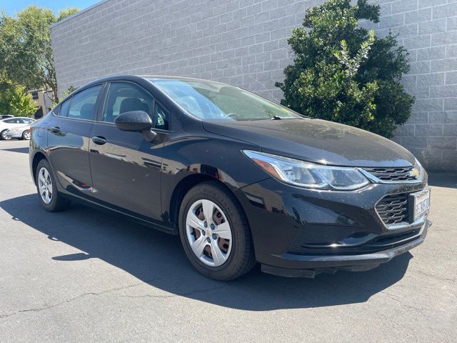 2018 CHEVROLET Cruze