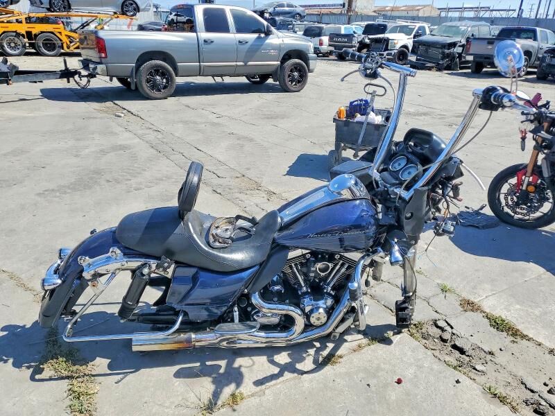 2013 HARLEY DAVIDSON Road Glide Custom