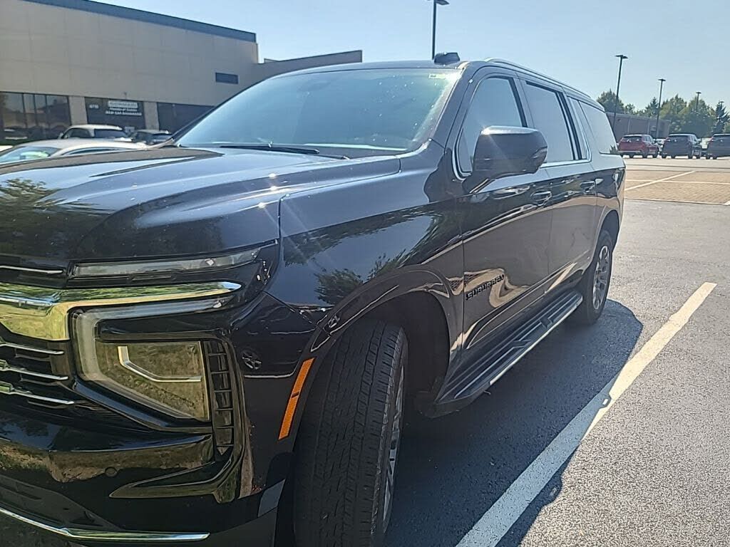 2025 CHEVROLET Suburban
