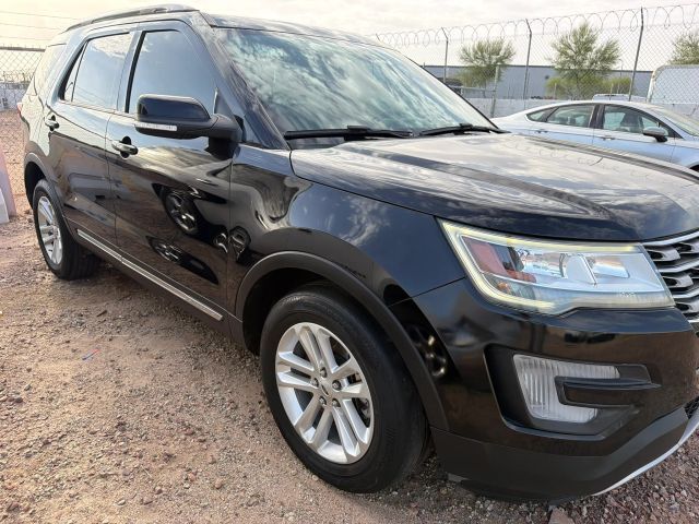2017 FORD Explorer