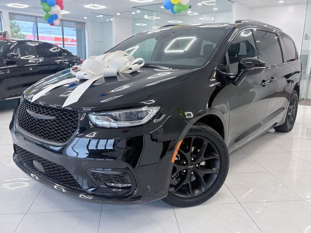 2025 CHRYSLER Pacifica
