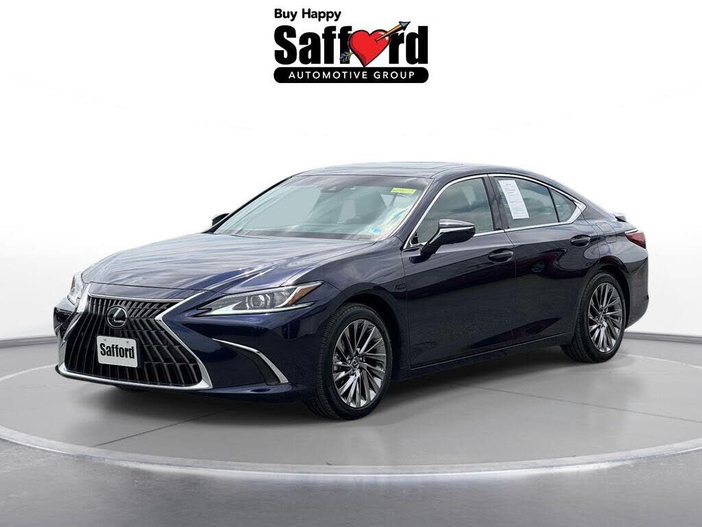 2025 LEXUS ES