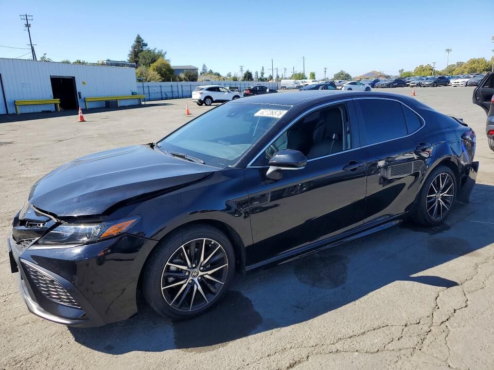 2021 TOYOTA Camry