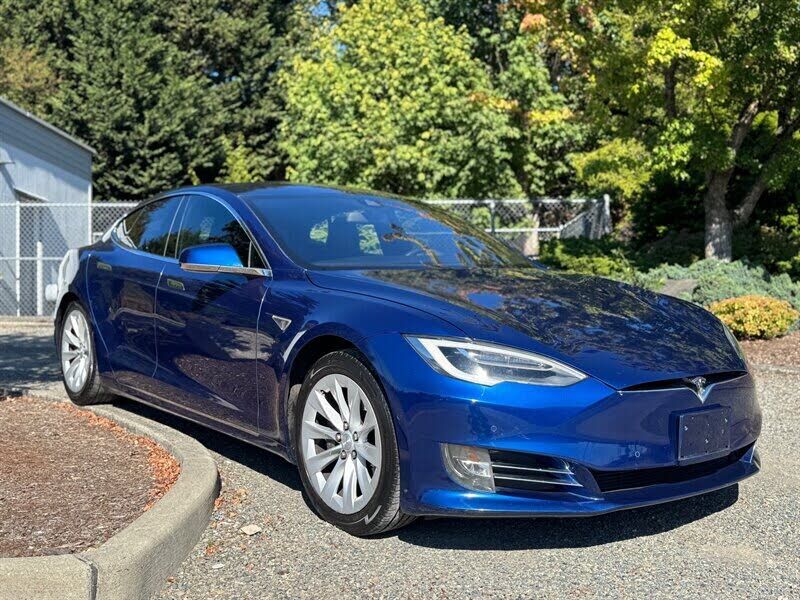 2016 TESLA Model S