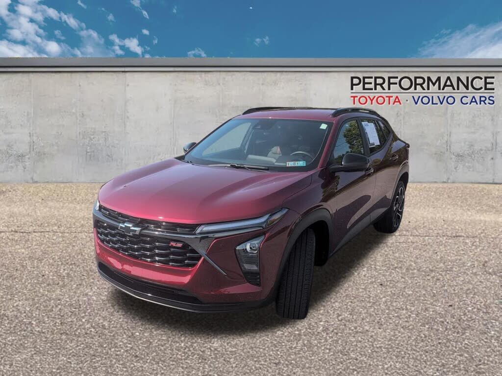 2025 CHEVROLET Trax