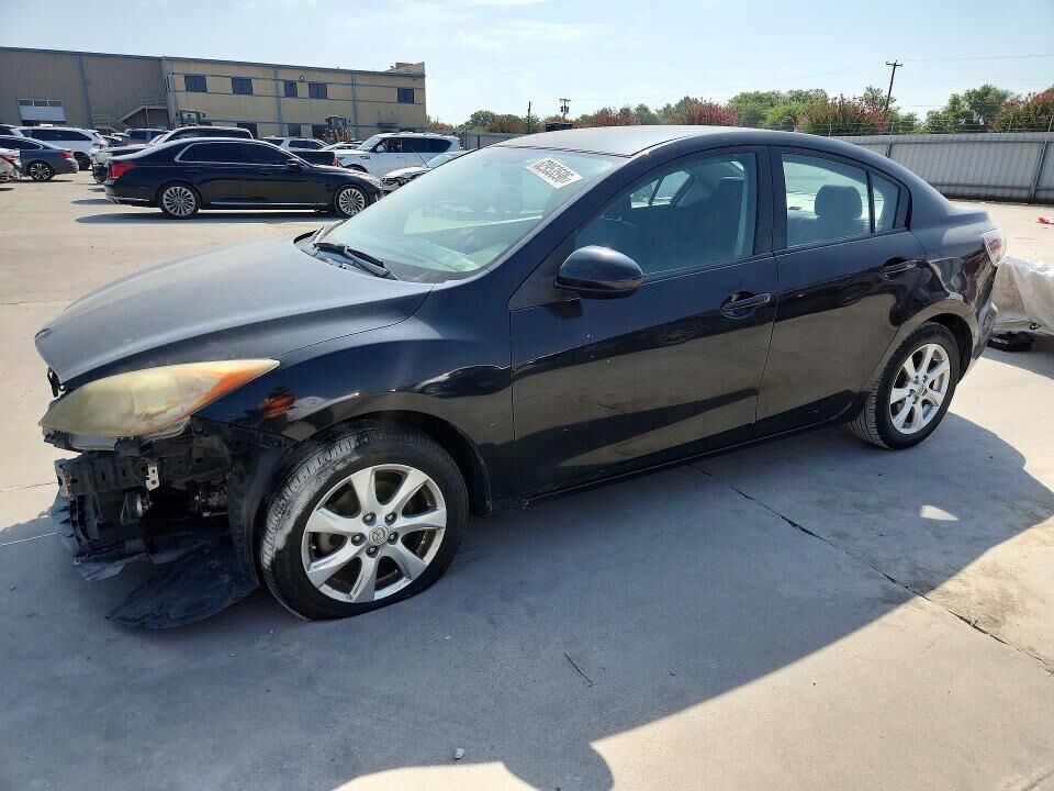 2010 MAZDA Mazda3