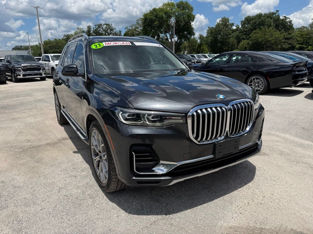 2022 BMW X7