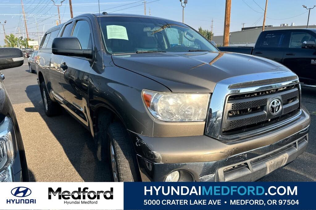 2012 TOYOTA Tundra