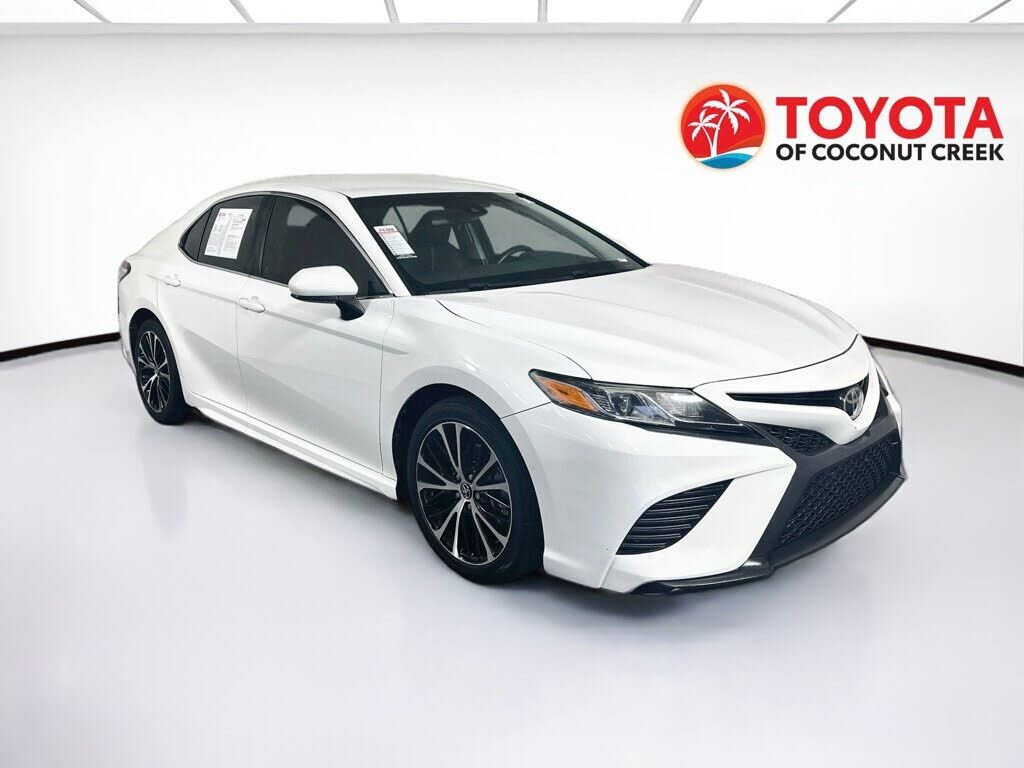 2018 TOYOTA Camry