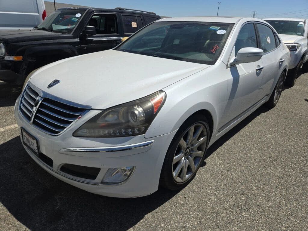 2013 HYUNDAI Equus