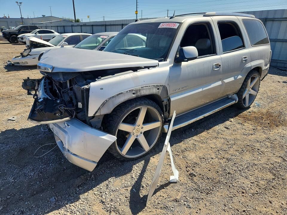 2005 CADILLAC Escalade