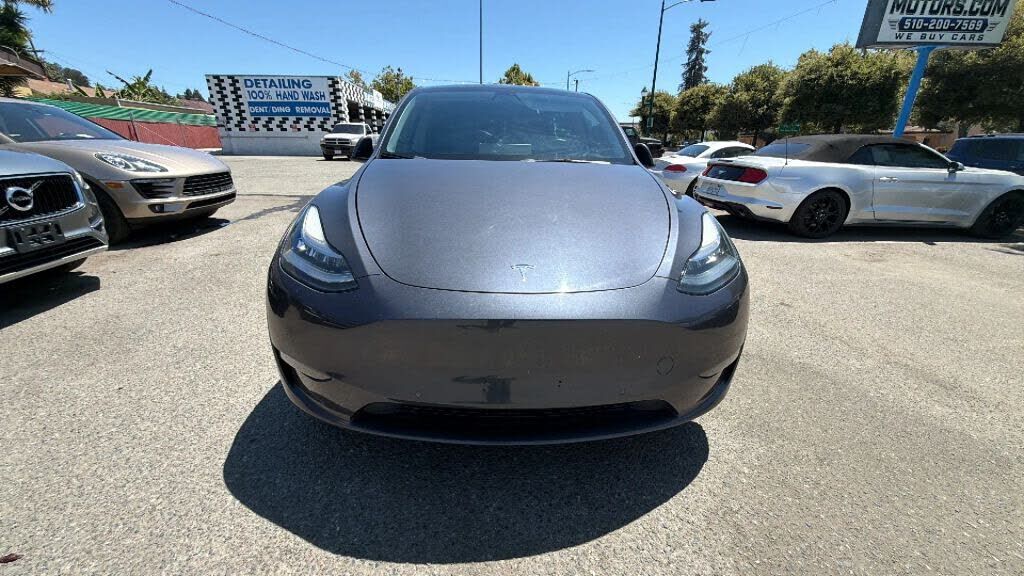 2022 TESLA Model Y