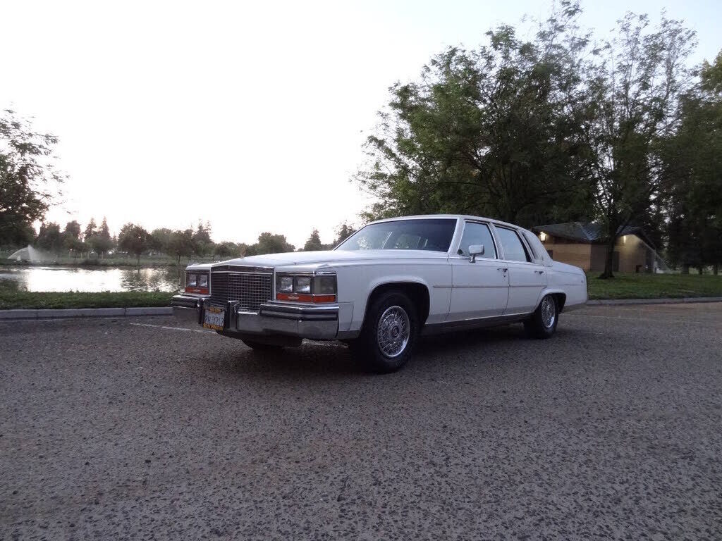 1988 CADILLAC Brougham