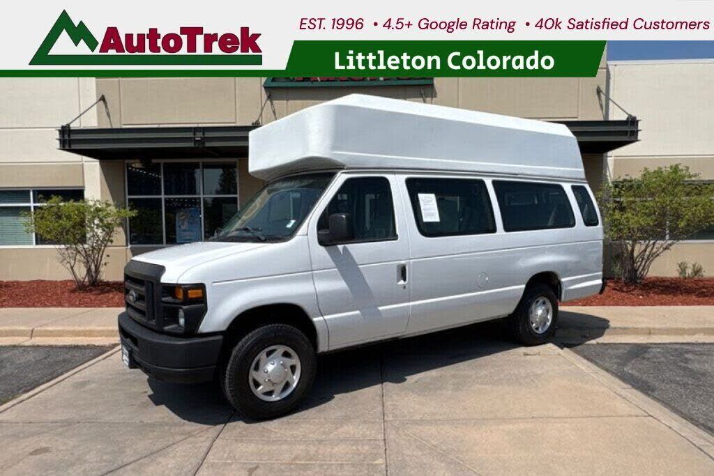 2012 FORD E-350
