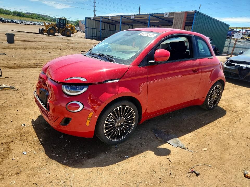 2024 FIAT 500e