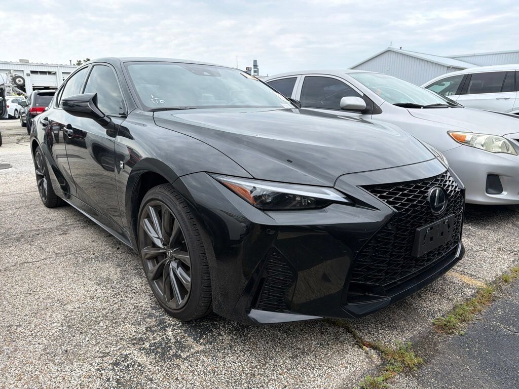 2025 LEXUS IS