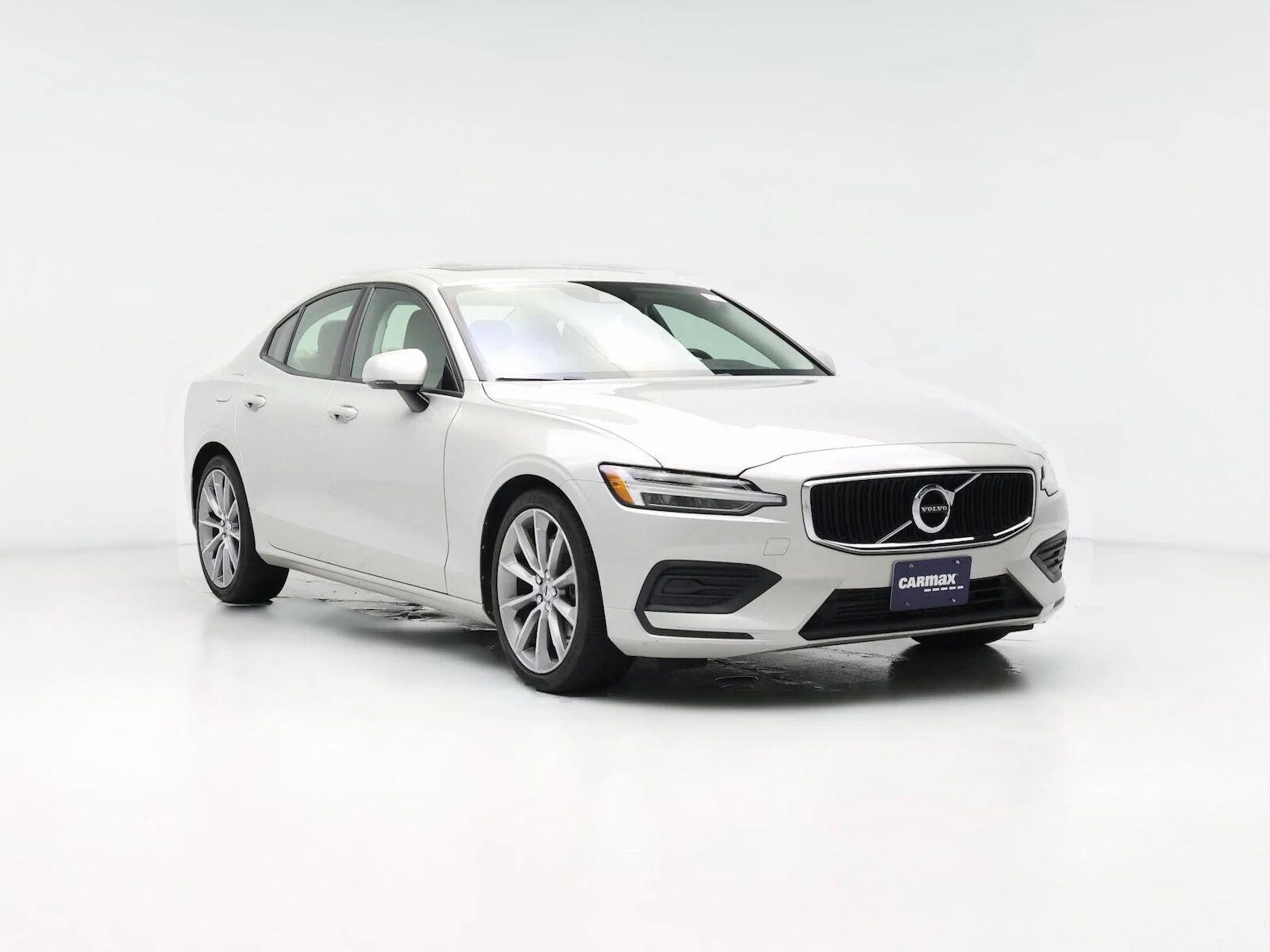 2019 VOLVO S60