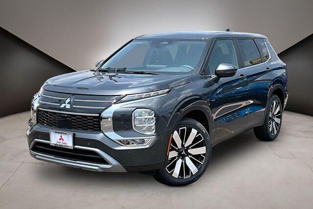 2026 MITSUBISHI Outlander