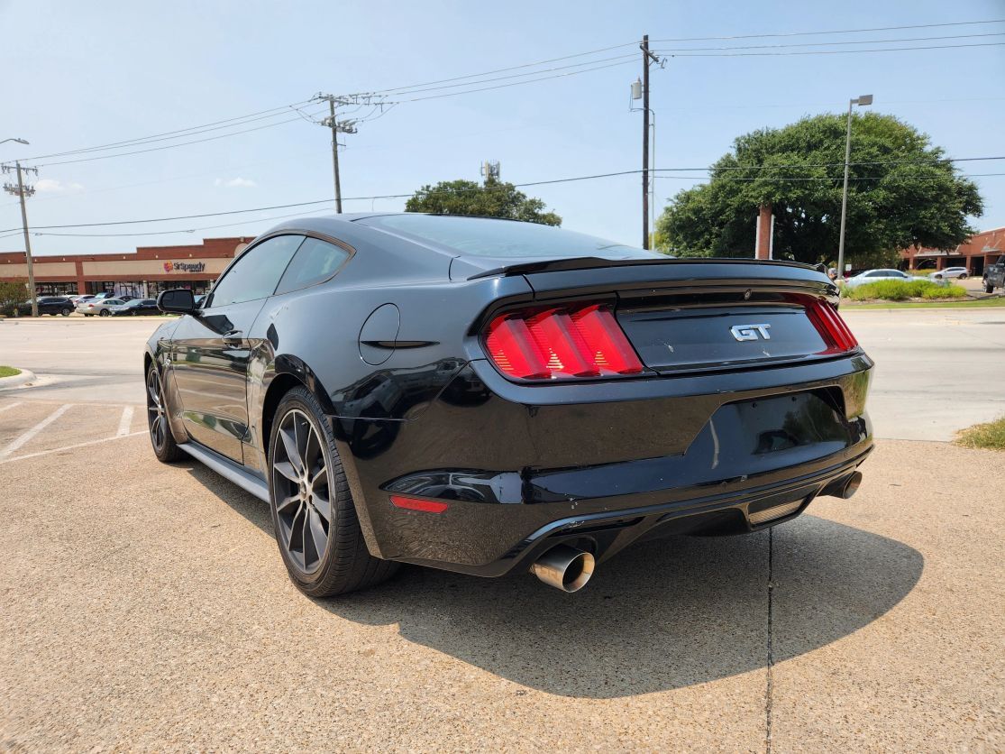 2017 FORD Mustang