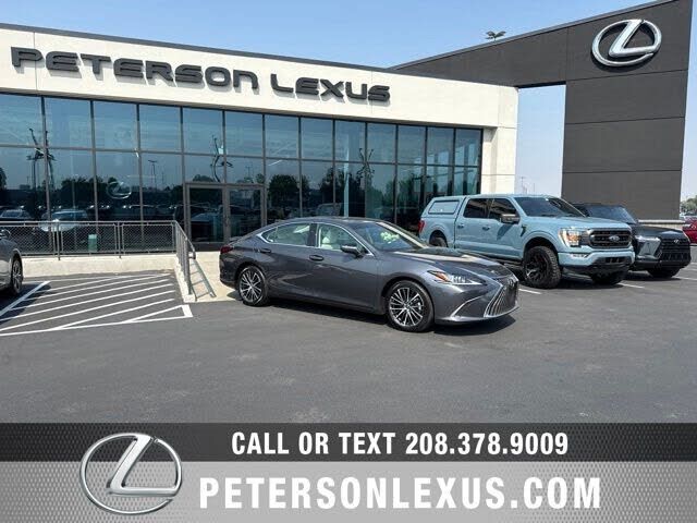 2025 LEXUS ES